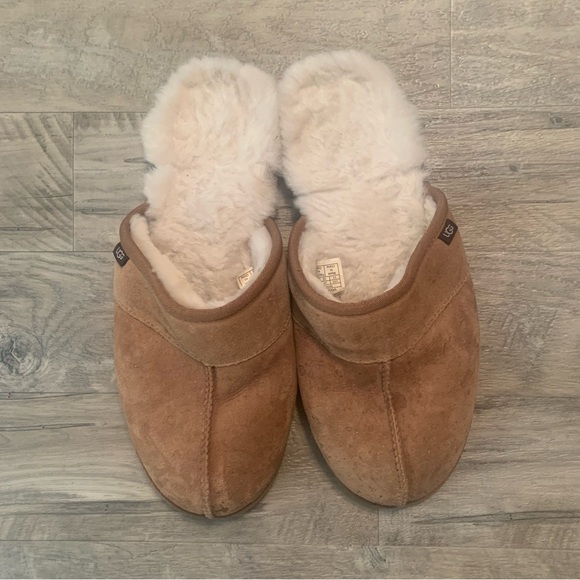 UGG Mens Scuff Suede Sheepskin Slip On Slippers - Picture 2 of 11